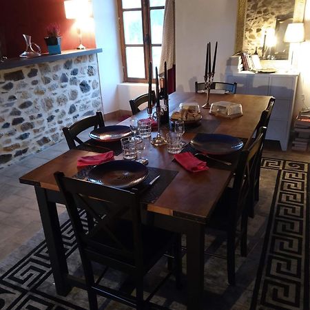La Petite Salamandre Bleue La Croisille-sur-Briance Esterno foto